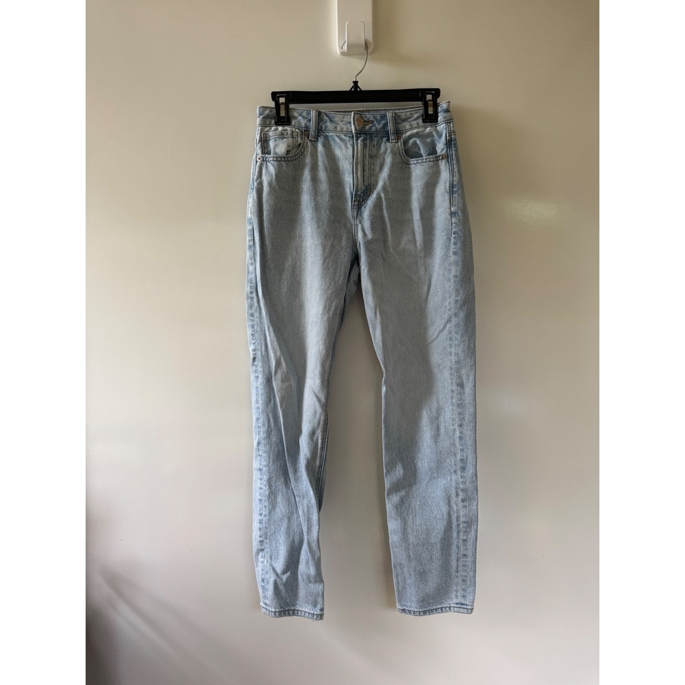 American Eagle Strigid Mom Jeans Light Wash High Rise Womens 2 Short 28x28